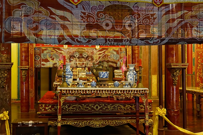 Hué-Tombeau de Minh Mang-054